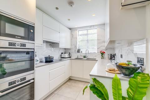 4 bedroom semi-detached house for sale, Lytton Close, Hampstead Garden Suburb