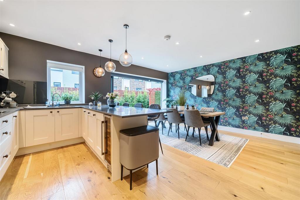 Ivy Glen Kitchen Dining.jpg