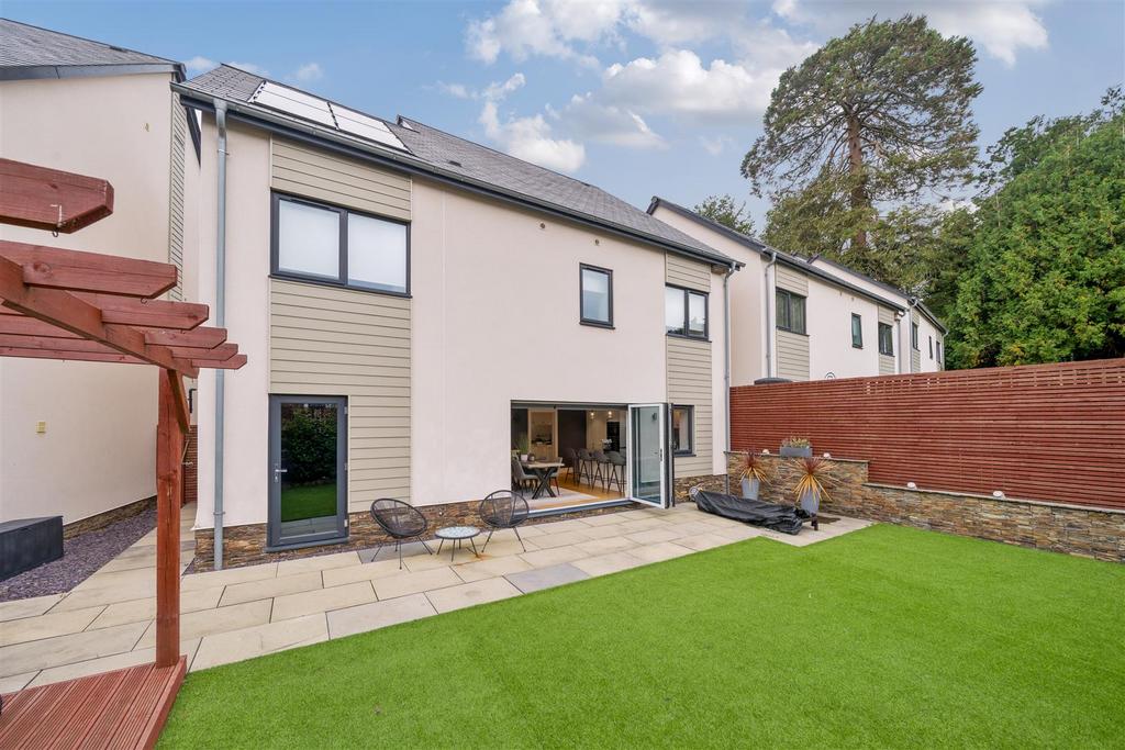 Ivy Glen Rear.jpg