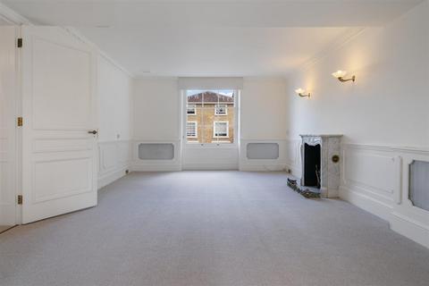 5 bedroom house to rent, Clifton Hill, St John's Wood NW8