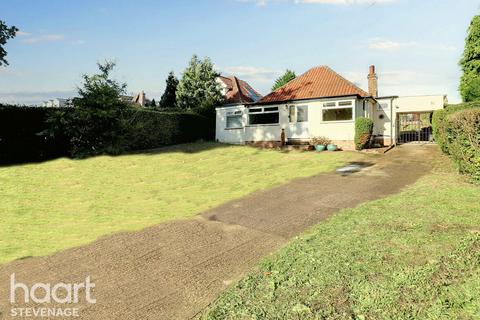 3 bedroom detached bungalow for sale, Hertford Road, Stevenage