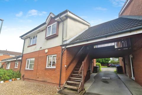 1 bedroom flat for sale, Barron Meadow, Leigh