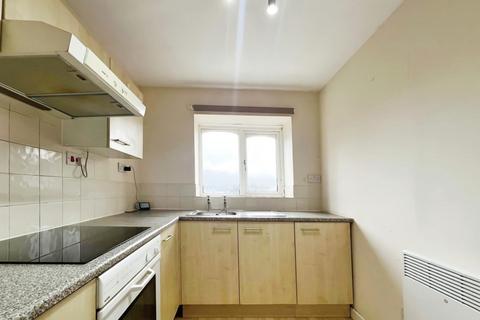 1 bedroom flat for sale, Barron Meadow, Leigh