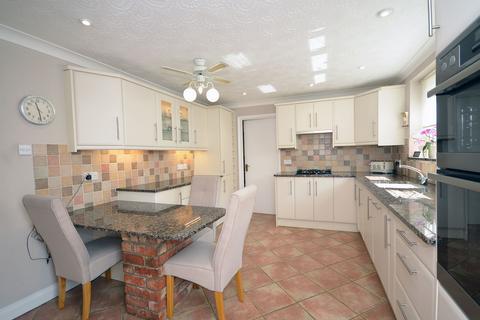 The Shambles Brooks Road, Raunds, Wellingborough, NN9 6NS