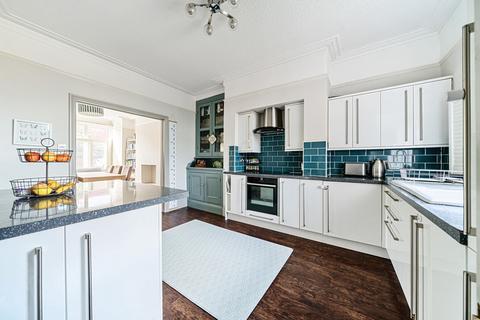 5 bedroom terraced house for sale, Hill View Avenue, Chapel  Allerton, Leeds, LS7