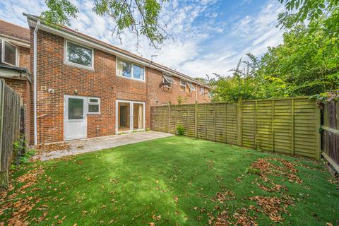 5 bedroom terraced house for sale, Rowan Close, London