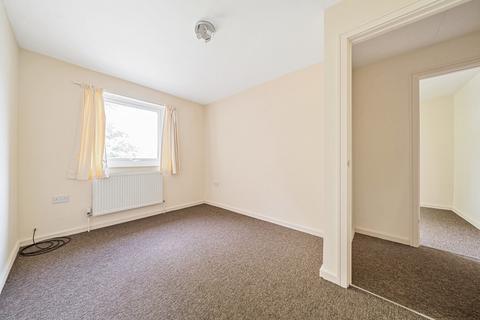 24 Rowan Close, London, W5 4YJ