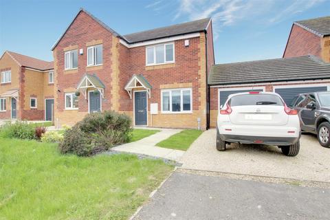 2 bedroom semi-detached house for sale, Coggle Close, Louth LN11