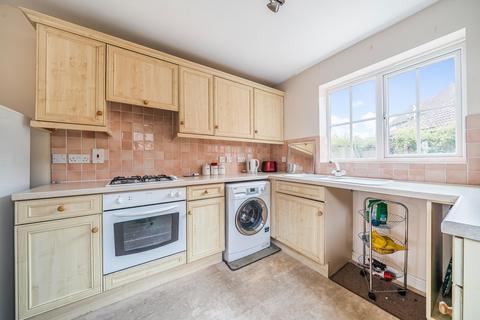 16 Bland Drive, Hawkinge, Folkestone, CT18 7PX