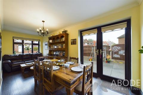 5 bedroom semi-detached house for sale, Uplands Avenue, Littleover DE23