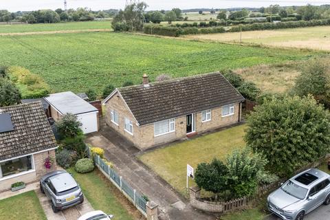 3 bedroom detached bungalow for sale, Low Street, Carlton, DN14