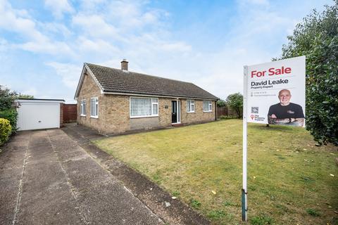 3 bedroom detached bungalow for sale, Low Street, Carlton, DN14