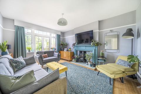 37 Horn Park Lane, London, SE12 8UX