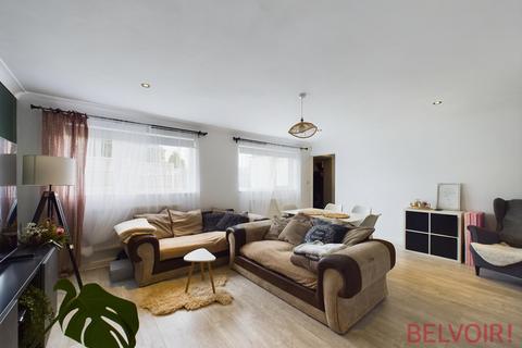 1 Courtleet Way, Nottingham, NG6 8FF