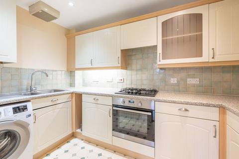 2 bedroom flat to rent, Ribblesdale Avenue, New Southgate, London, N11