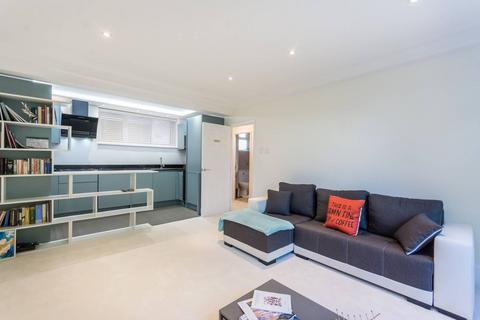 1 bedroom flat for sale, Wellesley Court, Maida Vale, London, W9