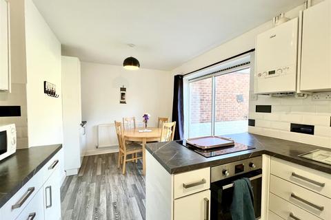 3 bedroom end of terrace house for sale, Norwood Avenue, Cradley Heath