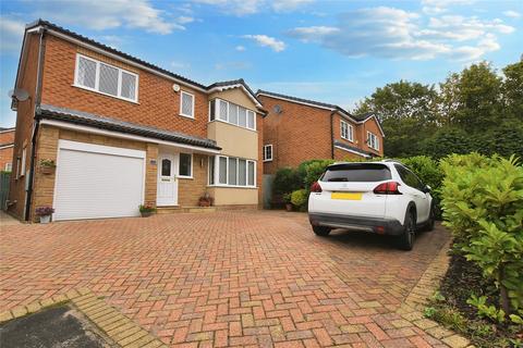 5 bedroom detached house for sale, Longwood Vale, Tingley, Wakefield, West Yorkshire