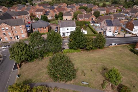 4 bedroom detached house for sale, Romanby Road, Northallerton DL7