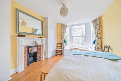 2 bedroom flat for sale, Fawnbrake Avenue, Herne Hill