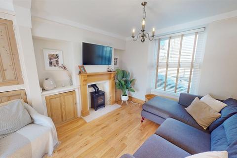 2 bedroom terraced house for sale, St Marys Street, Penzance TR18