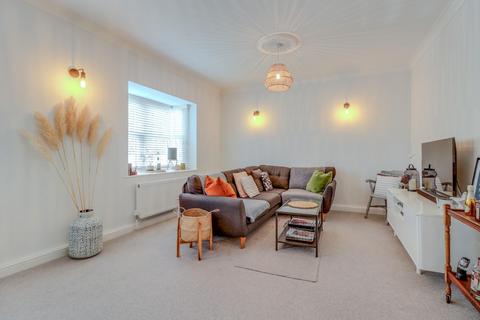 2 bedroom apartment for sale, Queens Road, Cheltenham