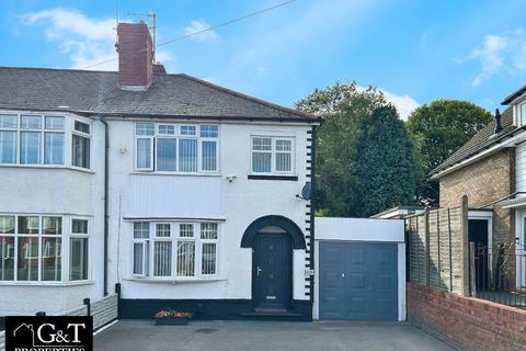 3 bedroom semi-detached house for sale, Commonside, Brierley Hill