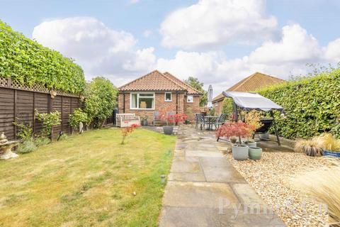 3 bedroom detached bungalow for sale, North Walsham Road, Norwich NR6