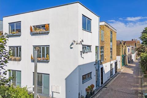 2 bedroom end of terrace house for sale, Culford Mews, Islington, London, N1