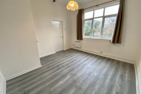 1 bedroom flat to rent, Moorland Road, Didsbury, Manchester, M20