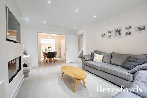 10 Academy Fields Road, Romford, RM2 5UN