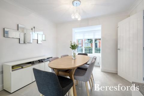 10 Academy Fields Road, Romford, RM2 5UN