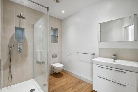 2 bedroom apartment to rent, Wyatt Drive, London, SW13