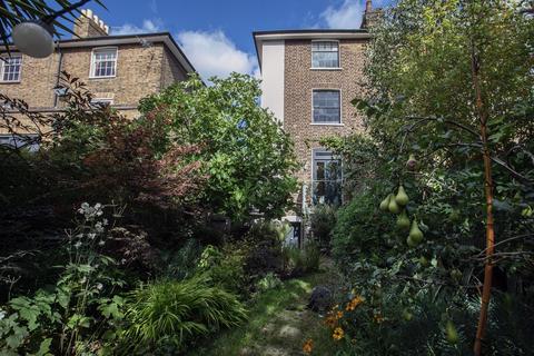 5 bedroom semi-detached house for sale, Holly Grove, Peckham, SE15