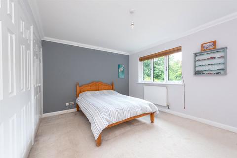 4 bedroom detached house for sale, Minehurst Road, Camberley GU16