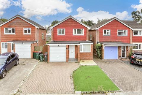 3 bedroom detached house for sale, Reigate Close, Crawley, West Sussex