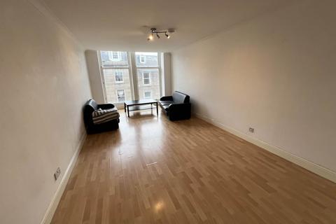 2 bedroom flat to rent, 23 Royal Apartments, 15 Union Street,