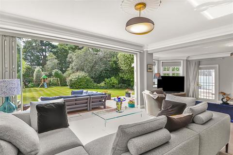 1 Lawrence Drive, Poole, BH13 7EN