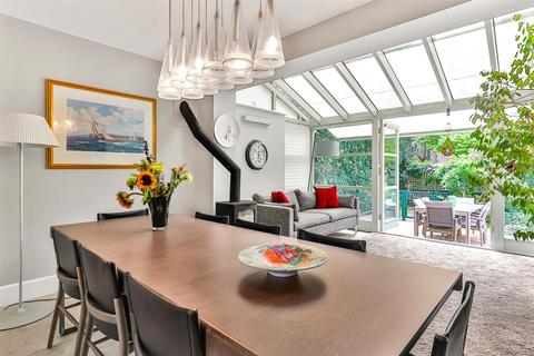1 Lawrence Drive, Poole, BH13 7EN