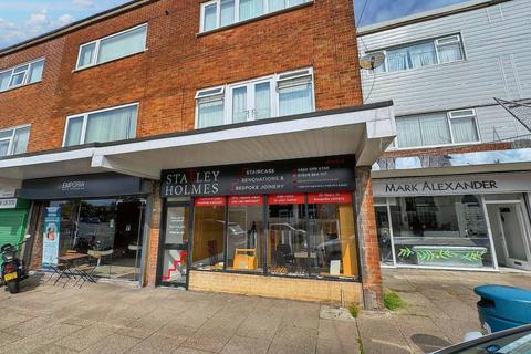 Shop to rent, Parr Lane, Bury, BL9