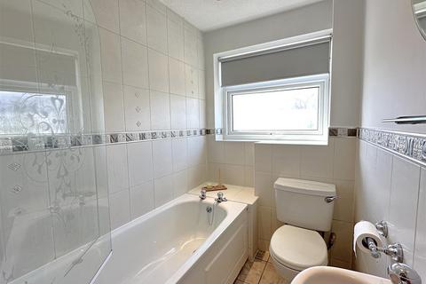 10 Brundall Close, Stockton-on-tees, TS19 0XF