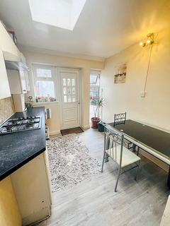 5 bedroom terraced house for sale, Warren Road   (5 Bed  HMO ), Neasden NW2