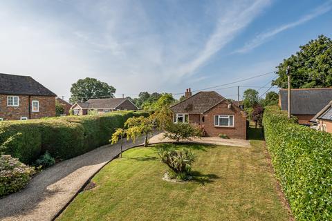 3 bedroom bungalow for sale, Baughurst Road, Tadley RG26