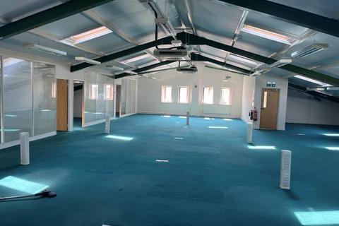 Office to rent, Unit 3 Tidbury Farm, Bullington Cross, Winchester, SO21 3QQ