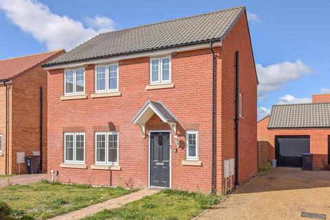 3 bedroom detached house for sale, Mallard Way, Exning CB8