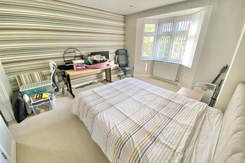 3 bedroom detached house for sale, Hogarth Close, Hitchin Road, Luton