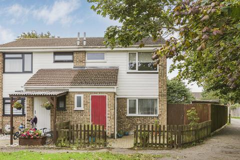 3 bedroom semi-detached house for sale, Evenlode Close, Grove, OX12