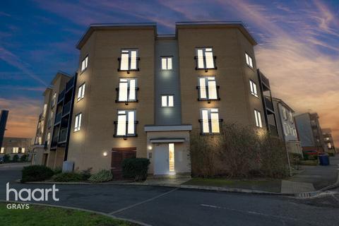 2 bedroom flat for sale, The Chase, Grays