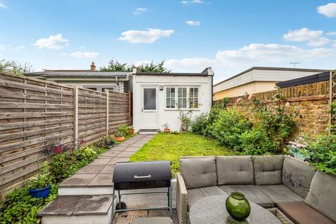 3 bedroom semi-detached house for sale, Orchard Grove, Gerrards Cross SL9