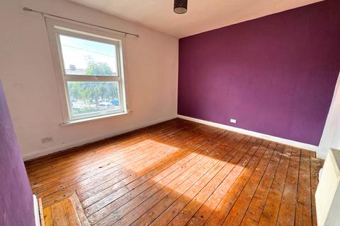 2 bedroom terraced house for sale, Stockport Road East, Bredbury